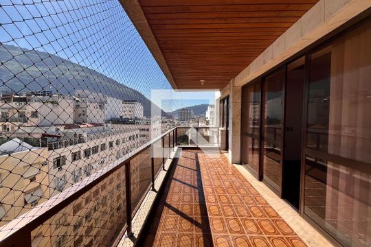 Varanda da sala  de apartamento para alugar com 3 quartos, 230m² em Copacabana, Rio de Janeiro