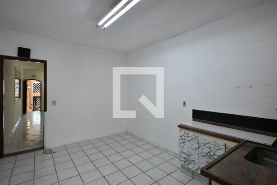 Cozinha de casa para alugar com 2 quartos, 80m² em Jardim Paris, São Paulo