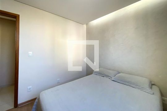 Quarto 1 de apartamento à venda com 2 quartos, 77m² em Fernão Dias, Belo Horizonte