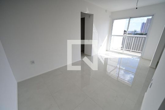 Apartamento à venda com 3 quartos, 61m² em Setor Sudoeste, Goiânia