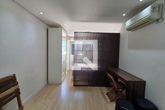 Kitnet/Studio para alugar com 1 quarto, 40m² em Nova Mirim, Praia Grande