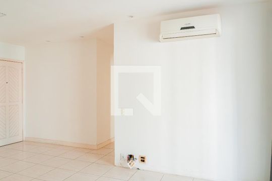 Sala de apartamento para alugar com 2 quartos, 75m² em Rio Comprido, Rio de Janeiro