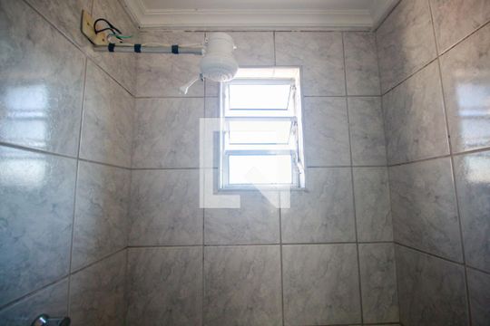 Banheiro 1 de casa para alugar com 2 quartos, 50m² em Jardim Vale das Virtudes, São Paulo
