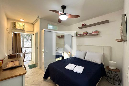 Apartamento para alugar com 1 quarto, 40m² em Colégio, Rio de Janeiro