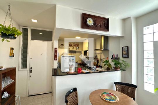 Apartamento para alugar com 1 quarto, 40m² em Colégio, Rio de Janeiro