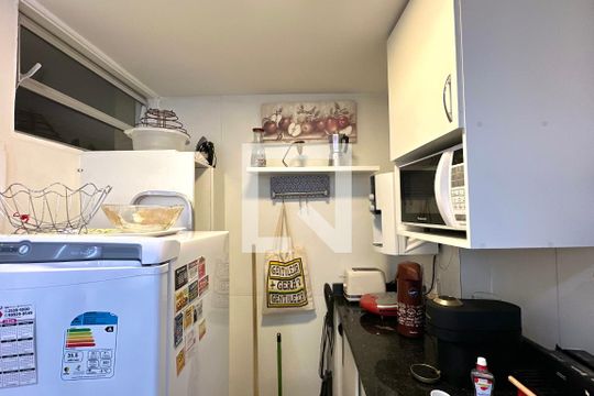 Apartamento para alugar com 1 quarto, 40m² em Colégio, Rio de Janeiro