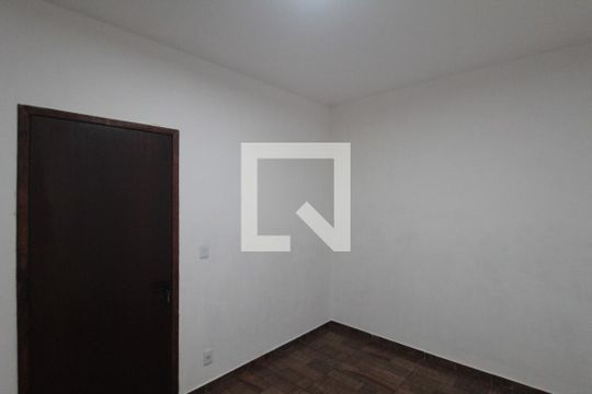 Quarto 1 de casa para alugar com 2 quartos, 60m² em Mantiqueira, Belo Horizonte