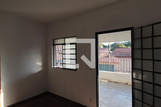 Sala de casa para alugar com 2 quartos, 60m² em Mantiqueira, Belo Horizonte