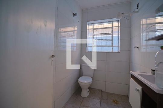 Banheiro de casa para alugar com 2 quartos, 100m² em Aricanduva, São Paulo