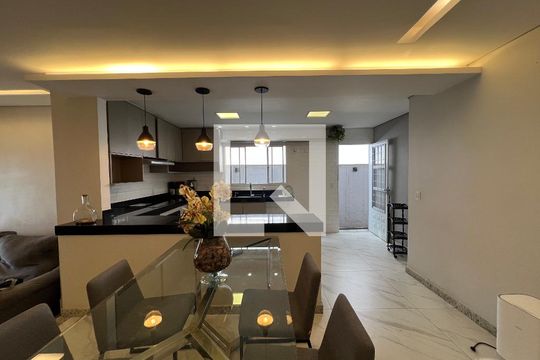 Sala de Jantar de casa à venda com 3 quartos, 180m² em Castelo, Belo Horizonte