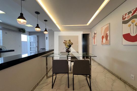 Sala de Jantar de casa à venda com 3 quartos, 180m² em Castelo, Belo Horizonte