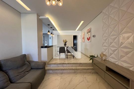 Sala de casa à venda com 3 quartos, 180m² em Castelo, Belo Horizonte