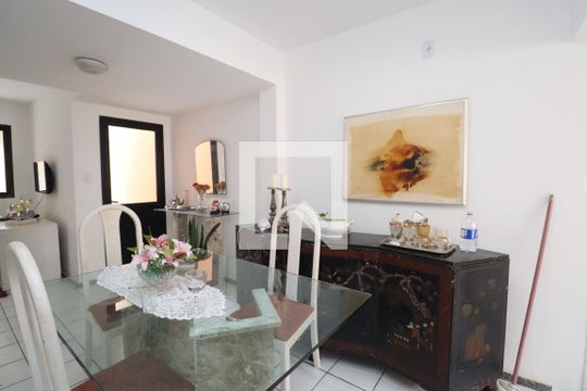 Sala de casa de condomínio para alugar com 3 quartos, 140m² em Stella Maris, Salvador