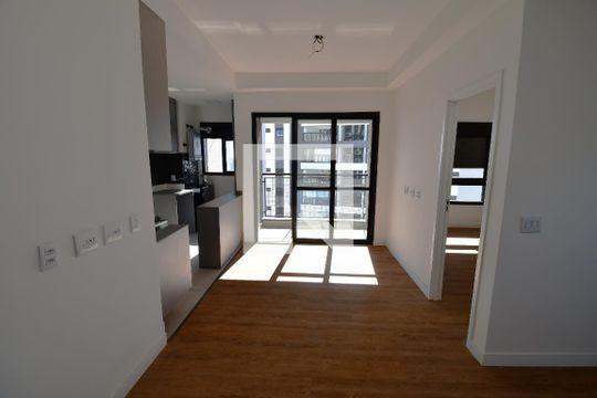 Apartamento para alugar com 1 quarto, 55m² em Taquaral, Campinas