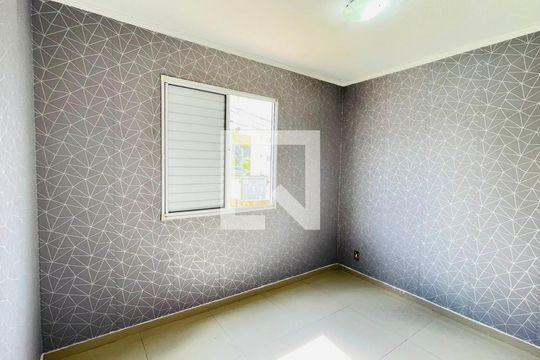Quarto 1 de apartamento para alugar com 2 quartos, 45m² em Jardim Isis, Cotia