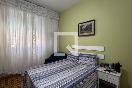 Quarto 1 de casa para alugar com 4 quartos, 200m² em Aparecida, Santos