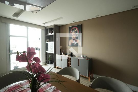 Sala de apartamento à venda com 2 quartos, 73m² em Jardim, Santo André