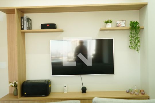 Sala e Cozinha de apartamento à venda com 2 quartos, 49m² em Vila Esperança, São Paulo