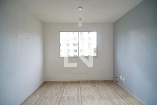 sala de apartamento para alugar com 2 quartos, 43m² em Santos Dumont, São Leopoldo