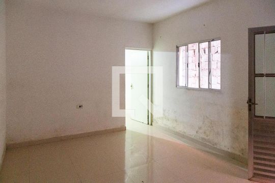 Casa à venda com 3 quartos, 125m² em Jardim Presidente Dutra, Guarulhos