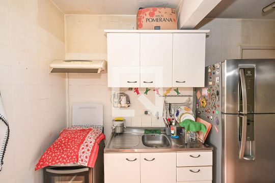 Cozinha de apartamento à venda com 2 quartos, 67m² em Real Parque, São Paulo