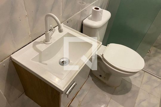 Banheiro casa 1 de apartamento à venda com 4 quartos, 300m² em Jardim Paulo Vi, São Paulo