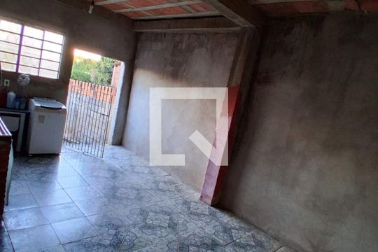 Área externa de casa à venda com 5 quartos, 120m² em Vila Aeroporto, Campinas
