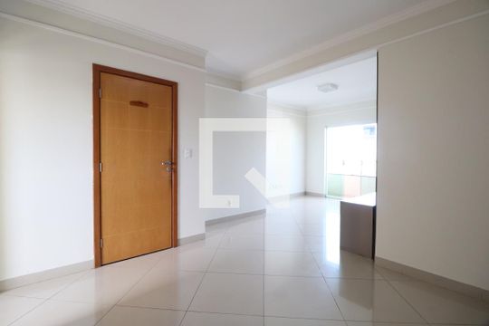 Sala de apartamento para alugar com 3 quartos, 90m² em Tibery, Uberlândia