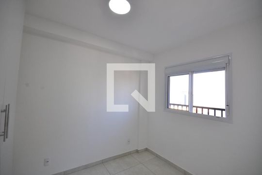 Quarto de apartamento à venda com 1 quarto, 27m² em Vila Mazzei, São Paulo