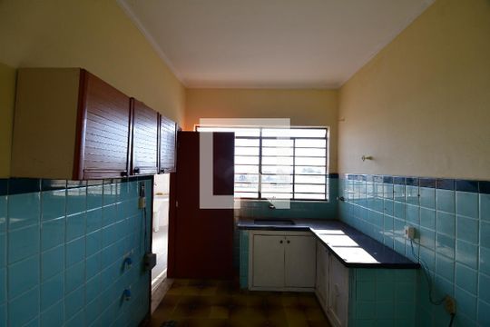 Cozinha de casa para alugar com 3 quartos, 223m² em Jardim Chapadão, Campinas
