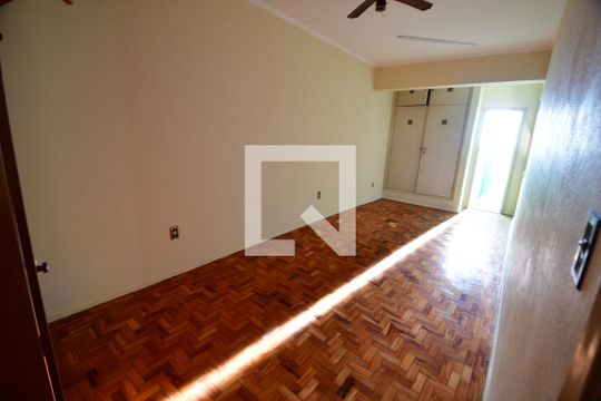 Suíte de casa para alugar com 3 quartos, 223m² em Jardim Chapadão, Campinas