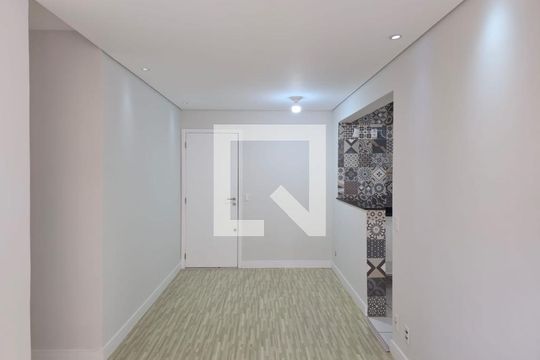 Sala  de apartamento para alugar com 2 quartos, 59m² em Picanço, Guarulhos