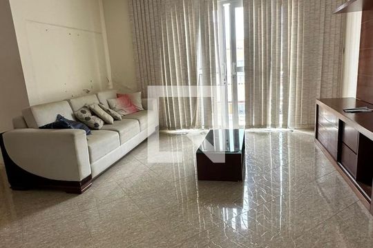 Sala de casa de condomínio para alugar com 3 quartos, 280m² em Parque Santana, Mogi das Cruzes