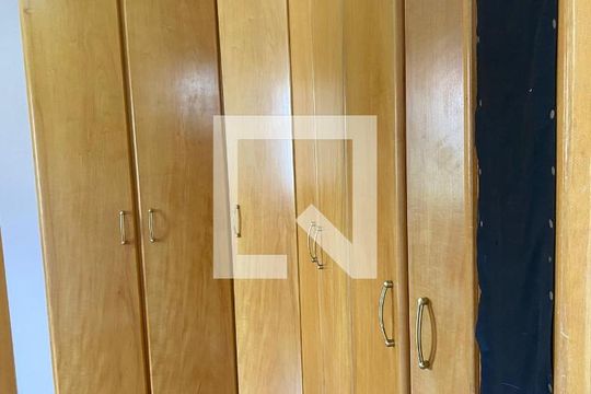 Quarto de apartamento para alugar com 2 quartos, 50m² em Jardim da Gloria, Cotia