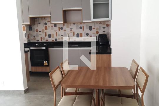 Apartamento para alugar com 2 quartos, 60m² em Jardim Barro Branco, Cotia