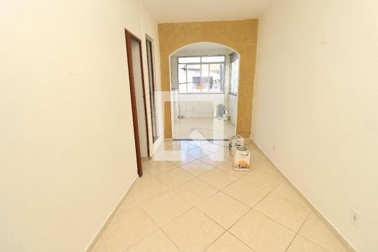 Casa para alugar com 2 quartos, 60m² em São Gonçalo, Salvador