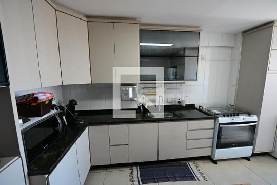 Apartamento à venda com 3 quartos, 112m² em Setor Bueno, Goiânia