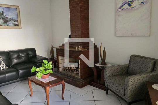 Sala de casa para alugar com 4 quartos, 366m² em Bairro dos Casa, São Bernardo do Campo