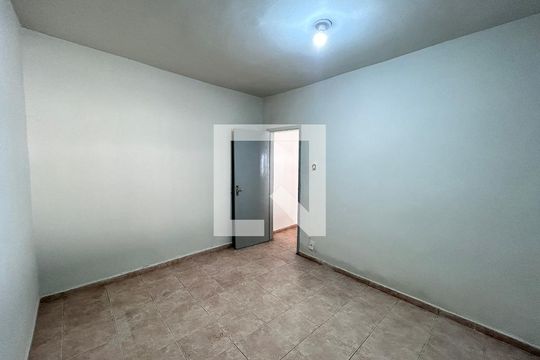 Casa para alugar com 2 quartos, 45m² em Glória, Belo Horizonte