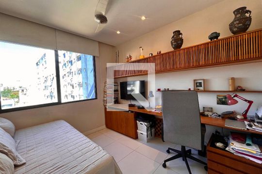 Quarto 1 de apartamento à venda com 2 quartos, 70m² em Gávea, Rio de Janeiro