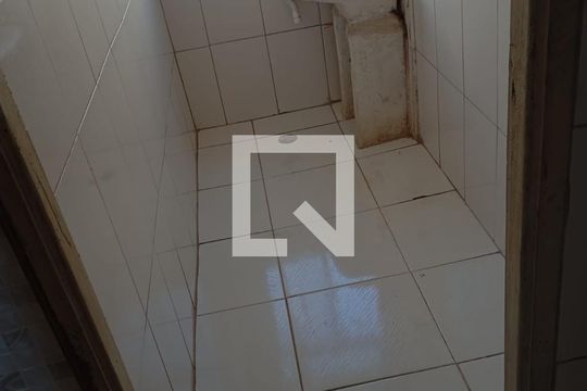 Banheiro de apartamento à venda com 2 quartos, 44m² em Itaquera, São Paulo