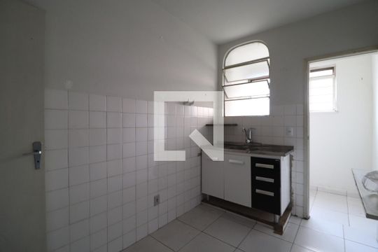 Cozinha de apartamento para alugar com 3 quartos, 82m² em Patrimônio, Uberlândia