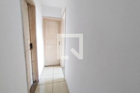 Corredor de apartamento à venda com 2 quartos, 45m² em Campo Grande, Rio de Janeiro