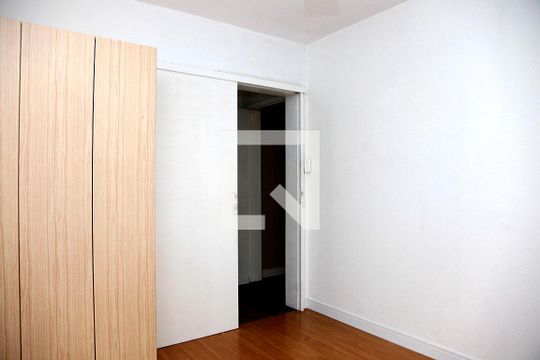 Quarto 2 de apartamento para alugar com 2 quartos, 67m² em Mont’serrat, Porto Alegre
