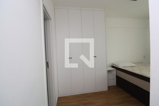 Quarto 2 de apartamento para alugar com 2 quartos, 68m² em Piatã, Salvador