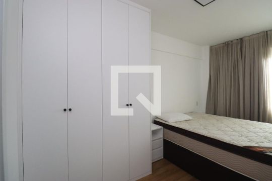 Quarto 2 de apartamento para alugar com 2 quartos, 68m² em Piatã, Salvador