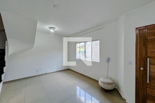 Casa para alugar com 3 quartos, 80m² em Vila Esperança, São Paulo