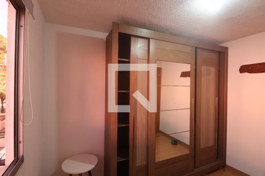 Quarto 1 de apartamento para alugar com 2 quartos, 50m² em São José, Canoas