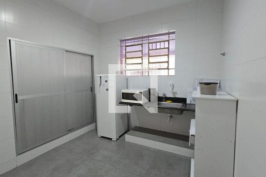 Cozinha de casa para alugar com 5 quartos, 360m² em Prado, Belo Horizonte
