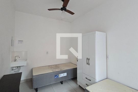 Quarto/Sala de kitnet/studio para alugar com 1 quarto, 25m² em Prado, Belo Horizonte